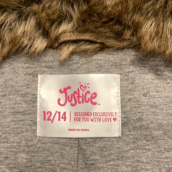 Girl’s size 12/14 faux fur vest by Justice. Very gently used. - Picture 3 of 6